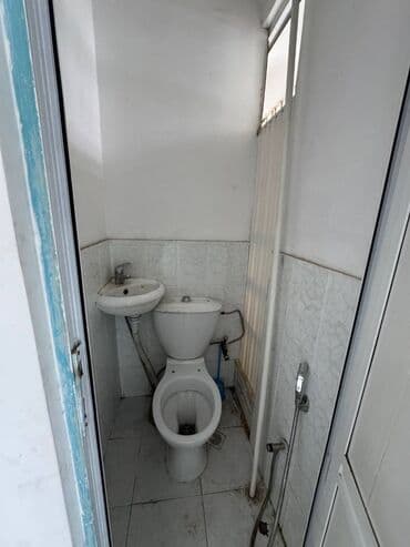 аренда офиса в бизнес центре баку: İCARƏYƏ OBYEKT! 🚨 📍 Gediş-gəlişin çox olduğu, əlverişli yerdə! ✅ EV — 6