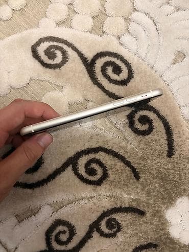 macbook air m: IPhone 11, 128 GB, White Titanium, Face ID — 6