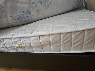 Tək nəfərlik döşək Çok az kullanıldı. - Ölçü: təxmini 100×200 sm (tək — 1