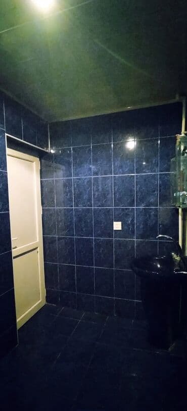 Lincoln: Geniş və işıqlı zal icarəyə təqdim olunur. Xüsusiyyətlər: - Açıq — 10