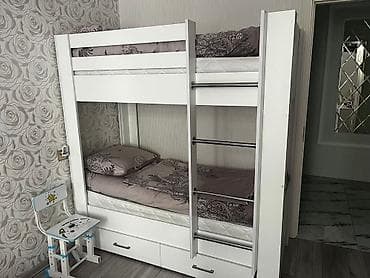 Oğlan və qız üçün, Çarpayı, Matras ilə, Siyirməli, Taxta