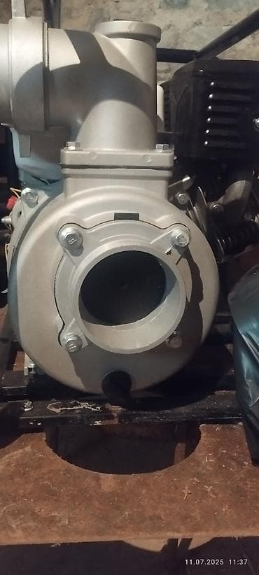 qapi ev: Su nasosu.Göldən, çaydan su vurmaq üçün.100lükdü.Benzinlə — 2