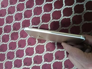 iphone se 128 gb: IPhone 7, Qızılı, Barmaq izi — 2