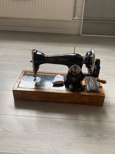 ремонт швейных машин: Mexanik tikiş maşını – klassik, əl çarxlı model Xüsusiyyətlər: - — 5