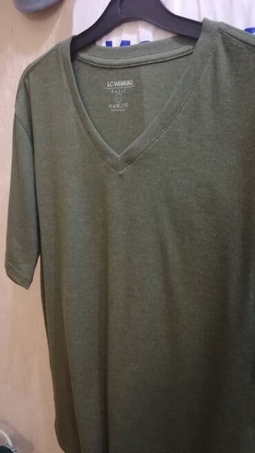 зеленые мужские спортивные костюмы: Hərbi rəngdə t shirt təzədir. Geyinilməyib. Razmer L — 1