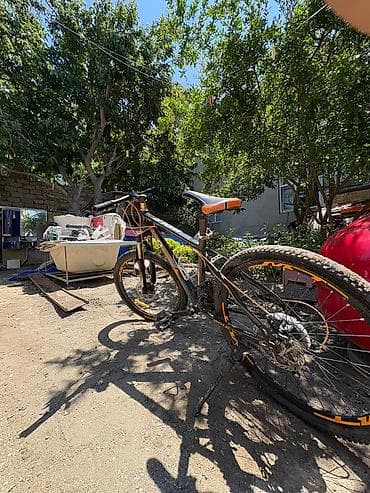 bmw velosiped satilir: Yol velsipedidir. Problemləri: 1. Qabağ təkərin əyləci qırığdır 2 — 4