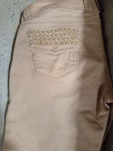 детская рубашка под запонки: Geyimlərin hər biri 50 qəpikdi. Uşaq və yeniyetmələr üçün geyimlər — 11