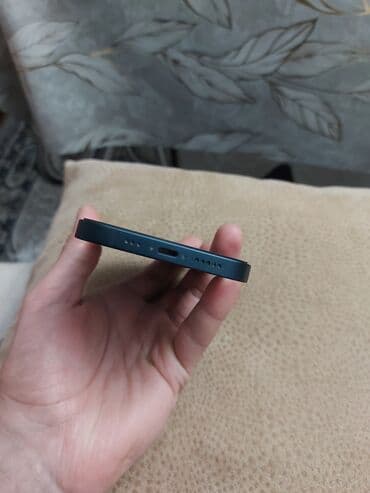 telefon lombardi: IPhone 13, Mavi, Face ID — 6