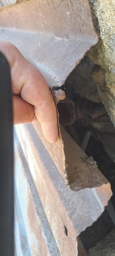 Salam uzunlugu birinin 4.88 digerinin 4.50 eni 90 olan iki eded metal