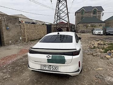 opel astra hatchback 2000: Changan Qiyuan A05: 1.5 l | 2025 il 14000 km Sedan — 2