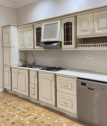 iwlenmiw stullar: Klassik üslubda mətbəx mebeli dəsti - Rəng: krem və qızılı dekor — 7