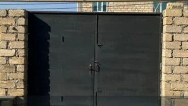 Taxta-şalban: İşlənmiş Dəmir Həyət darvazası, Mexaniki, Qapı ilə, rəng - Qara, Kredit yoxdur, Ödənişli çatdırılma — 2