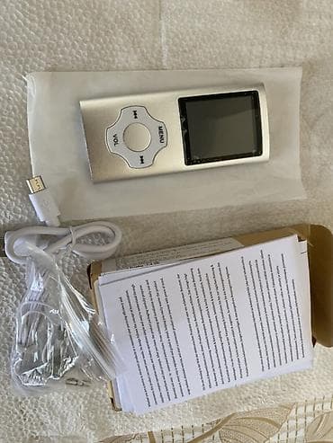 airpods 2 pro: MP3 pleyer – 1,8" rəngli ekran, microSD dəstəyi (32 GB kart daxil) — 3