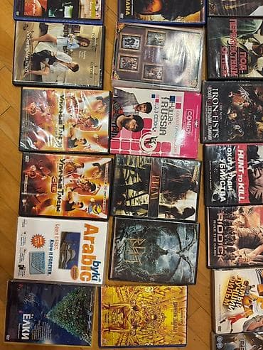 mini disk: DVD və CD kolleksiyası – müxtəlif film, tamaşa və musiqi diskləri — 9