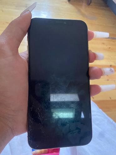mac pro: IPhone 11 Pro, 256 GB, Barmaq izi, Face ID — 2