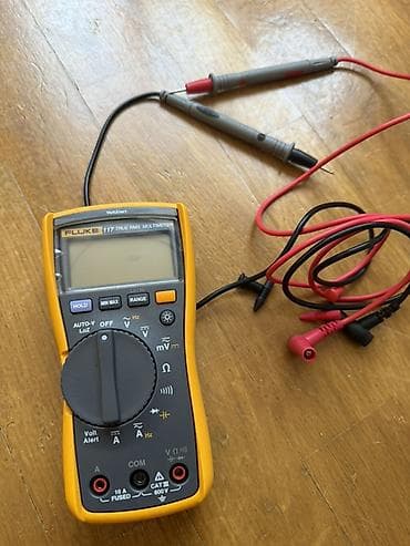 elektron mişar: Fluke 117 True RMS Multimeter Peşəkar elektrik işləri üçün dəqiq və — 2