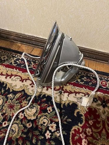 Saachi Steam Iron buxarlı ütü.hec bir problemi yoxdu.cox yaxşı