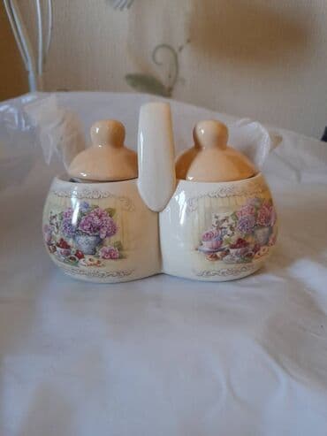 duz qabi: Ədviyyat üçün qablar
Баночки для специй — 1