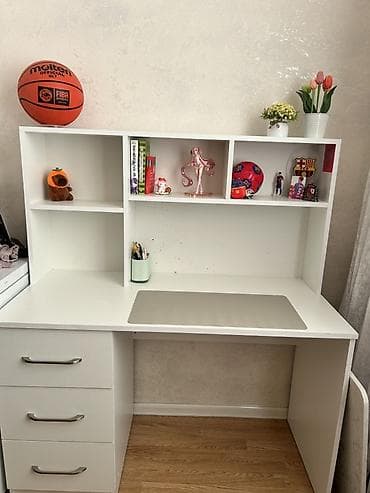 dirnaq masa: Düz masa, Stulsuz, Polkalı, Siyirməli, Sadə laminat — 3