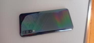 honor 9 d: Samsung Galaxy A50, İki sim kartlı — 2