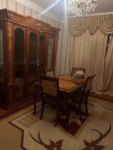 xalca satiram: Qonaq otağı üçün, 4 stul — 2