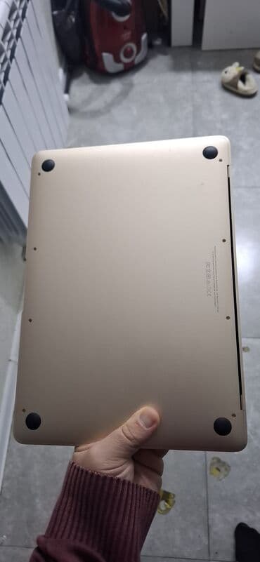 macbook pro 2017: Macbook 2016 96 pil ela veziyyetde — 5