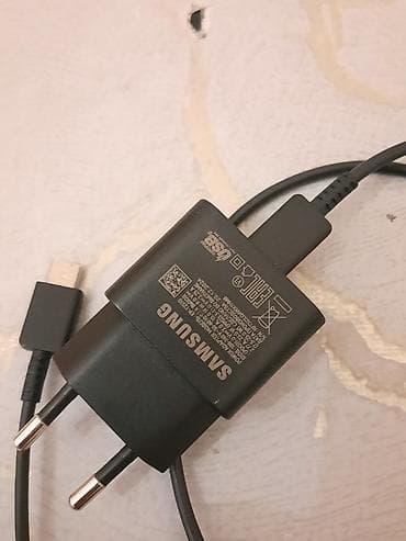 Simsiz şarj cihazı Samsung, 10 Vt, İşlənmiş lalafo.az -da Simsiz şarj cihazı Samsung, 10 Vt, İşlənmiş