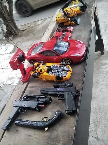 oyun tapancaları: Uşaq oyuncaqları dəsti - Böyük ölçülü qırmızı idman avtomobili (RC — 5