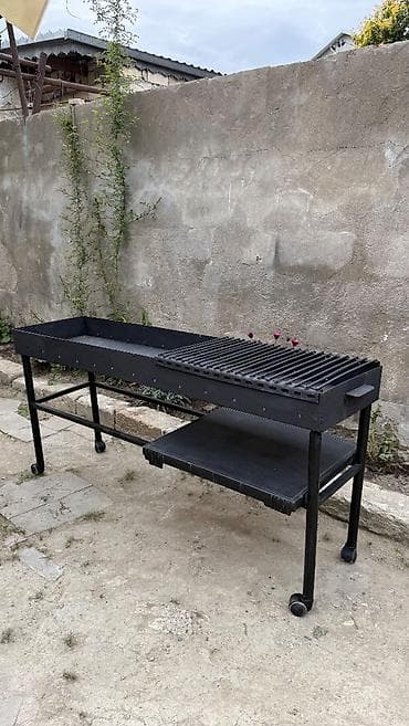 barbeku manqal: Yeni manqal,eni 40sm,uzunluğu 1.50sm,qalın keyfiyyətli dəmirdən — 2