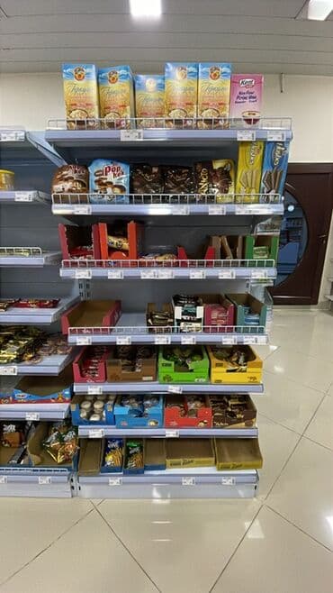 vitrin rəf: Yenidən seçilmir əla vəziyyətdədir 1metr Şirniyyat və qəlyanaltı rafı — 1