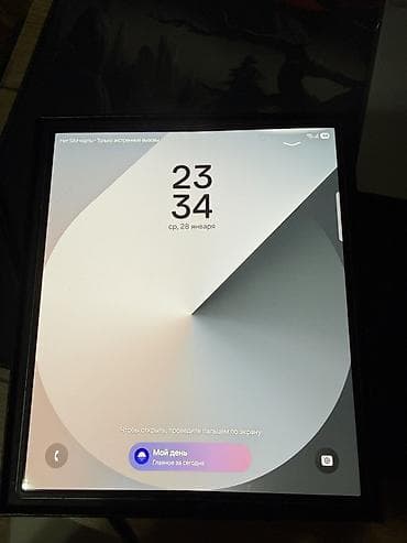 xiaomi redmi note 6 pro: Samsung Galaxy Z Fold6 — 3