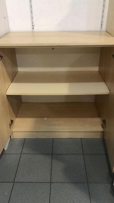 Açıq ağac rəngində iki qapılı dolab olculeri-1 m nın 1 m ya darinlik