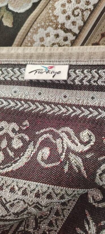 8 mart üçün şəkillər: Скатерть 150/210 — 1