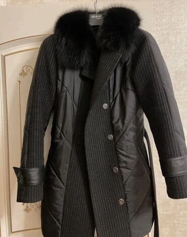 Ölçü 38. Az geyinilib.Yeni kimidir.Boynundaki mexi