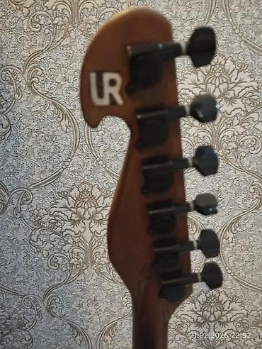 sazlar: Elektrik saz – piezo/preamplifikatorlu - Korpus: ağac, tünd qəhvəyi — 6