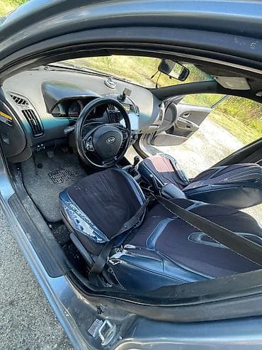islenmis avtomobiller: Kia Ceed: 1.6 l | Hetçbek — 5