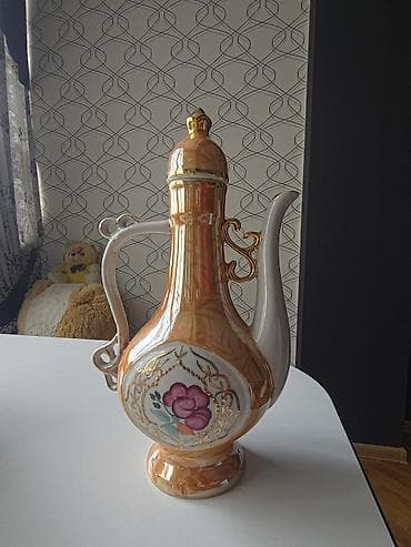 Farfor (Porselen) dekorativ çaydan/qrafin - Material: yüksək