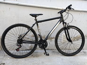 Şəhər/trek tipli velosiped – 28" (700C) təkərlər - Çərçivə: yüngül