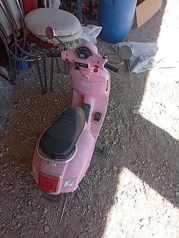 saxta baba kostyumu: Uşaq üçün elektrikli skuter – Vespa tərzində, çəhrayı rəng — 2