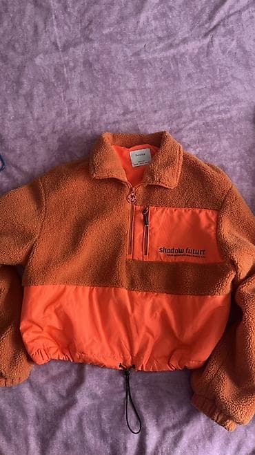 Məhsul: Bershka yarımfermuarlı fleec sweatshirt/jaket - Rəng: Parlaq — 1