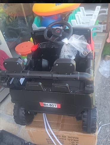 Uşaq üçün elektrik maşınları: Təzədir. Qutuda. Həm fərdi həm də pultla 2 matorlu, 3 matorlu — 4