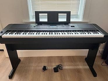 "Yamaha DGX660" Elektro Piano / İdeal vəziyyətdədir.

192 polifaniya