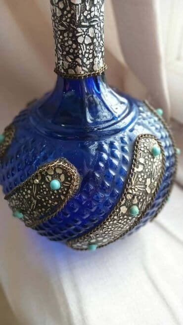 Mücrülər: Bir vaza — 2