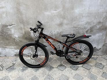 LANQ dağ velosipedi – 26” təkərlər, qara‑narıncı dizayn