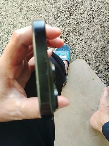 iphona 6 plus: IPhone 16 Pro, Qara, Face ID — 3