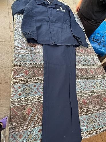 gödekceler: Azəriqaz iş geyim dəsti Tərkib: - Qışlıq qalın gödəkçə: tünd mavi, ön — 3
