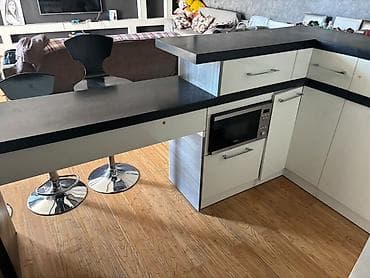 niva bar: Mətbəx mebeli və bar stolu dəsti - Dizayn: L formalı mətbəx sistemi — 2