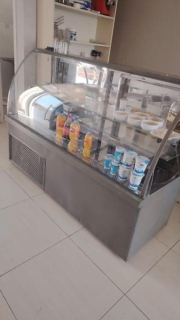 Vitrin soyuducu satılır – 900 AZN. Ünvan: Masazır, Nigaz — 1