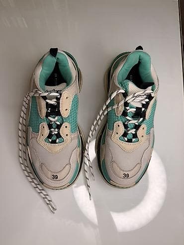 orginal canta: Balenciaga Triple S Original 39 ölçü Farfetch 100% Orijinal — 1