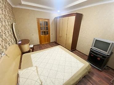 mida satis: Bakı, 4-cü mikrorayon, 2 otaqlı, Köhnə tikili, m. Memar Əcəmi, 60 kv. m — 6